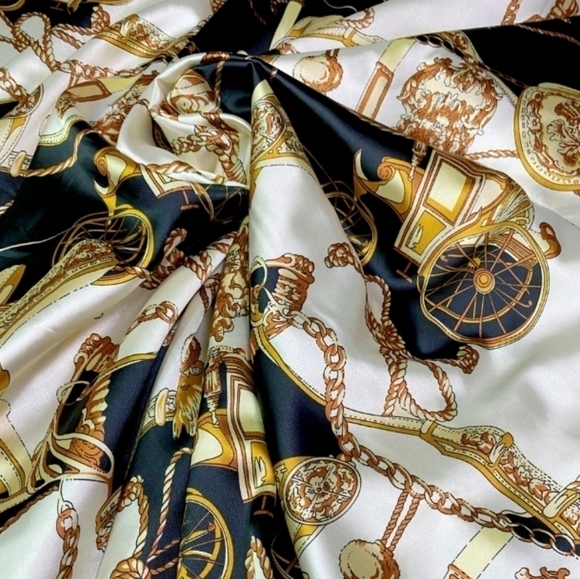 Womens Scarf Coach Carriage Tassel Navy Gold Satin Print Length 54" Width 13" - Picture 7 of 10